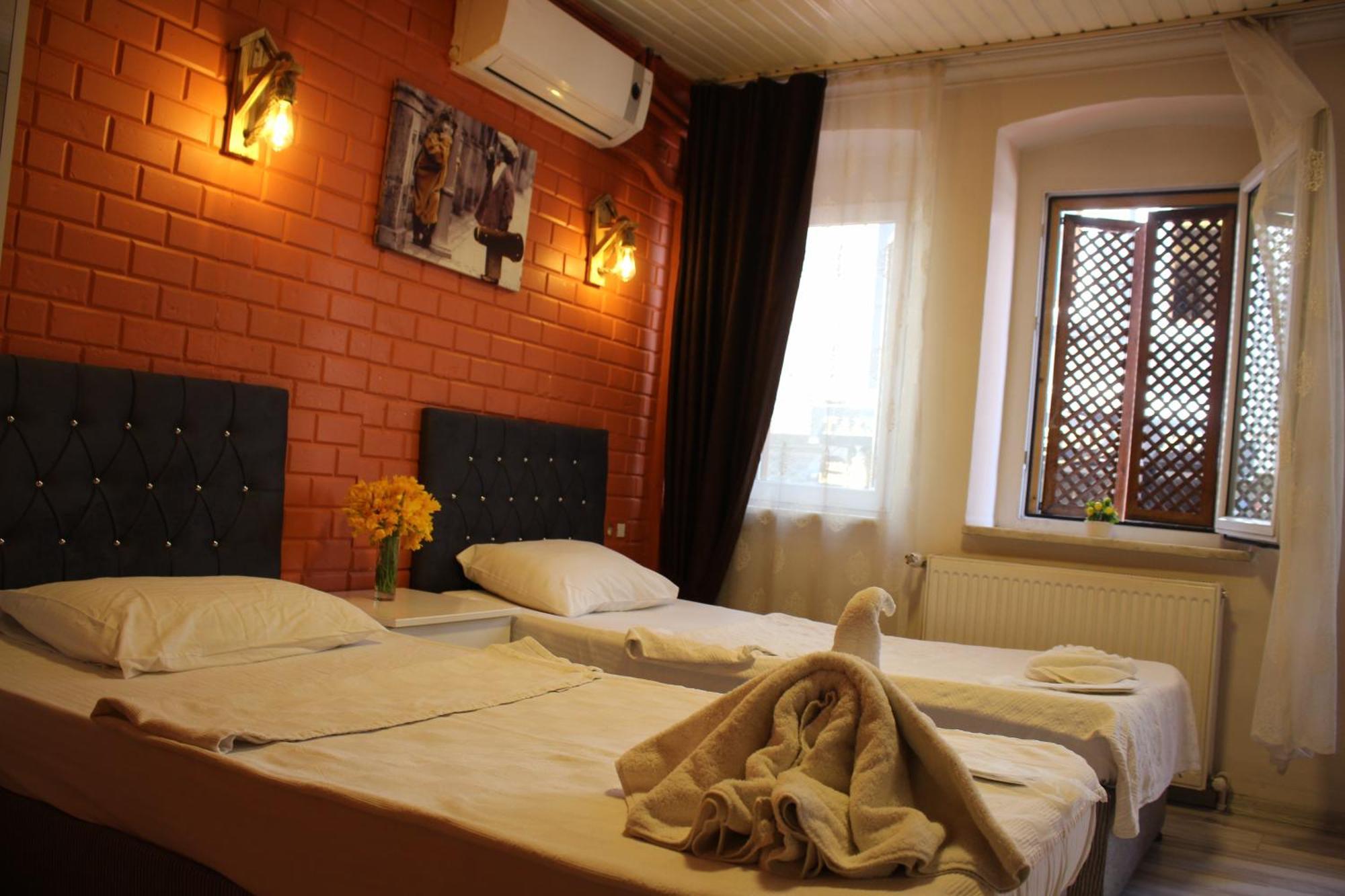 Taksim Bricktown Suite อิสตันบูล ภายนอก รูปภาพ