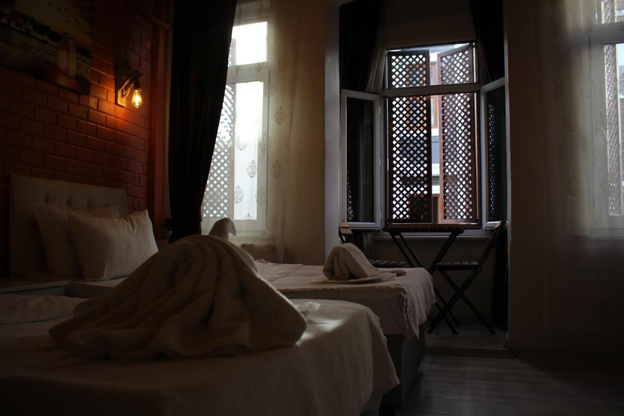 Taksim Bricktown Suite อิสตันบูล ภายนอก รูปภาพ
